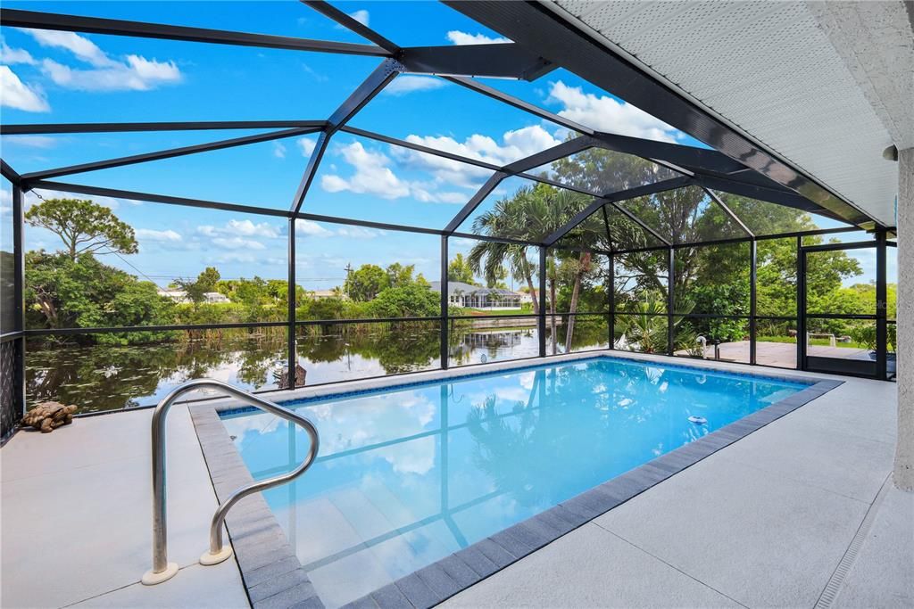 For Sale: $449,900 (3 beds, 2 baths, 2037 Square Feet)
