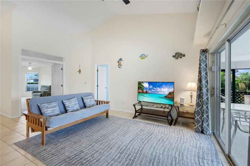 For Sale: $449,900 (3 beds, 2 baths, 2037 Square Feet)