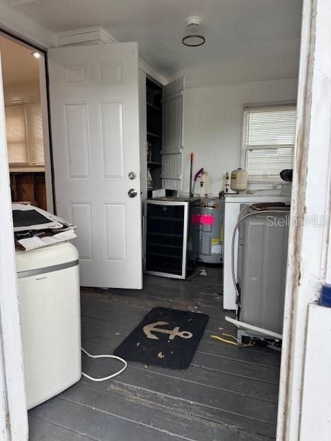 For Sale: $229,900 (3 beds, 1 baths, 1421 Square Feet)