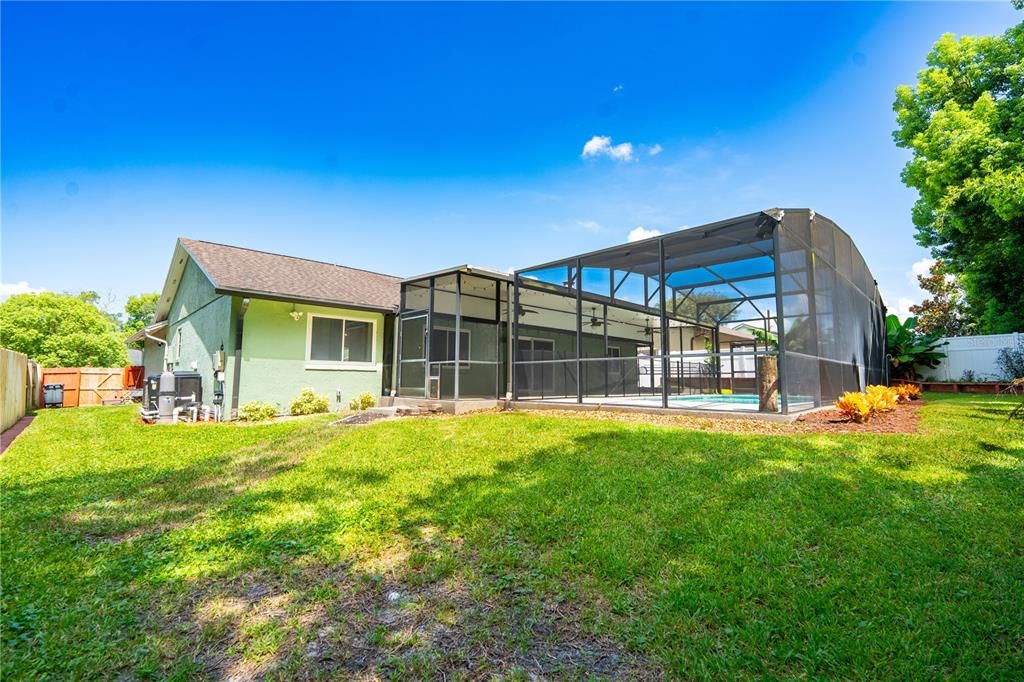 На продажу: $519,900 (3 спален, 2 ванн, 1828 Квадратных фут)