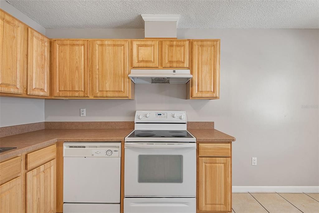 For Sale: $329,900 (4 beds, 0 baths, 1736 Square Feet)