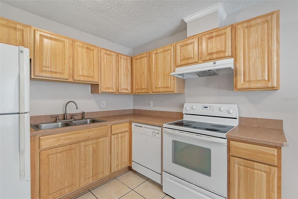 For Sale: $329,900 (4 beds, 0 baths, 1736 Square Feet)