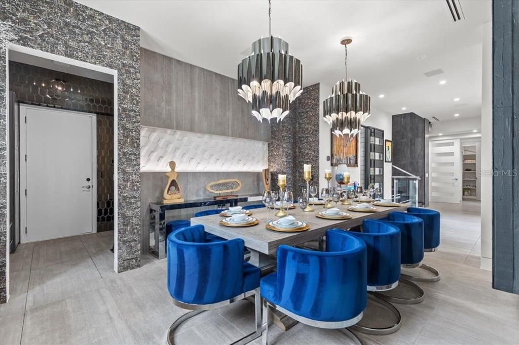En Venta: $6,995,000 (6 camas, 6 baños, 7250 Pies cuadrados)