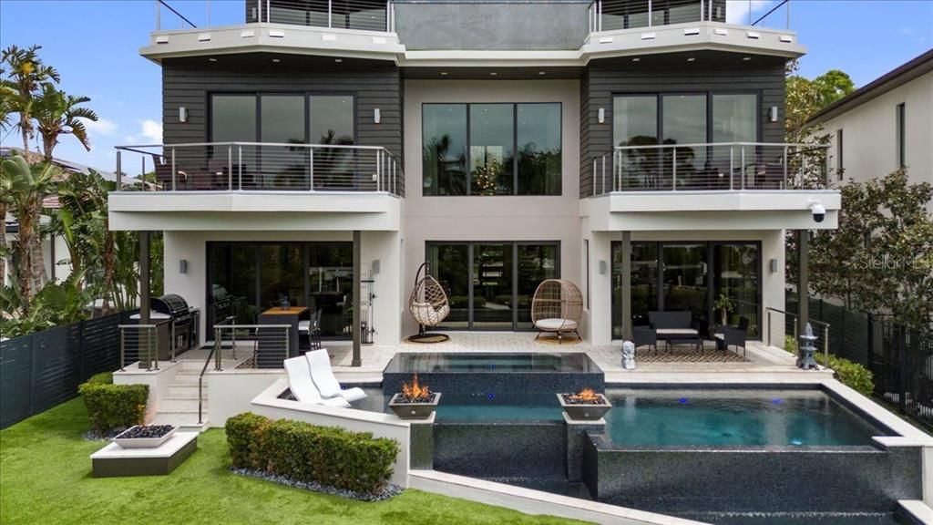 En Venta: $6,995,000 (6 camas, 6 baños, 7250 Pies cuadrados)