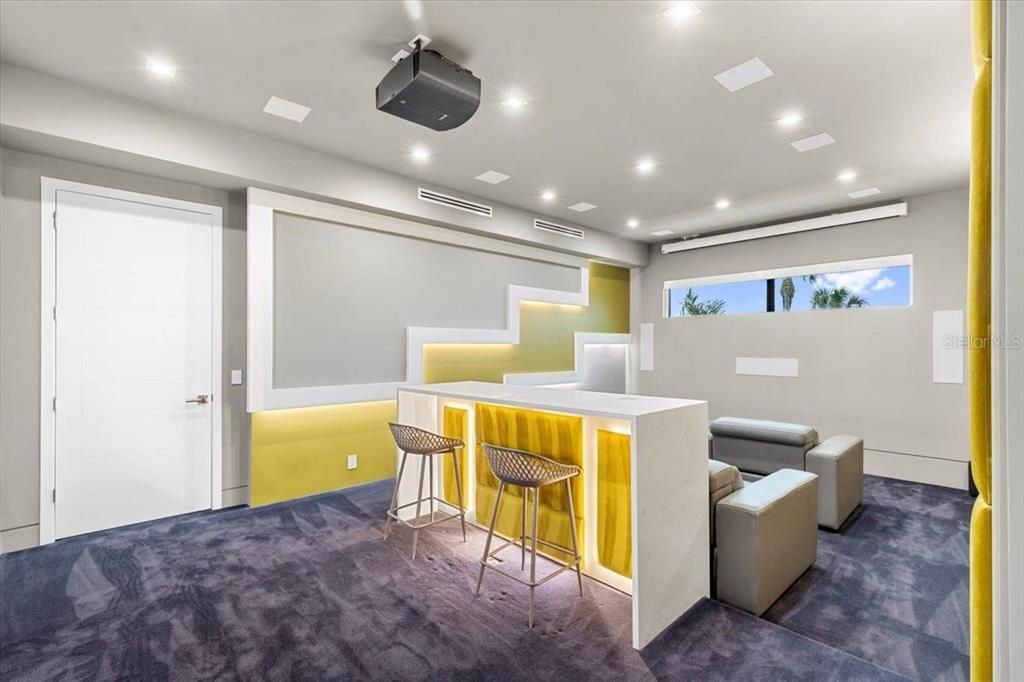 En Venta: $6,995,000 (6 camas, 6 baños, 7250 Pies cuadrados)