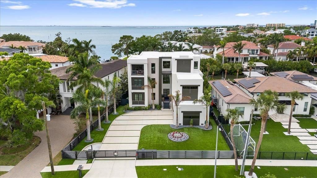 En Venta: $6,995,000 (6 camas, 6 baños, 7250 Pies cuadrados)