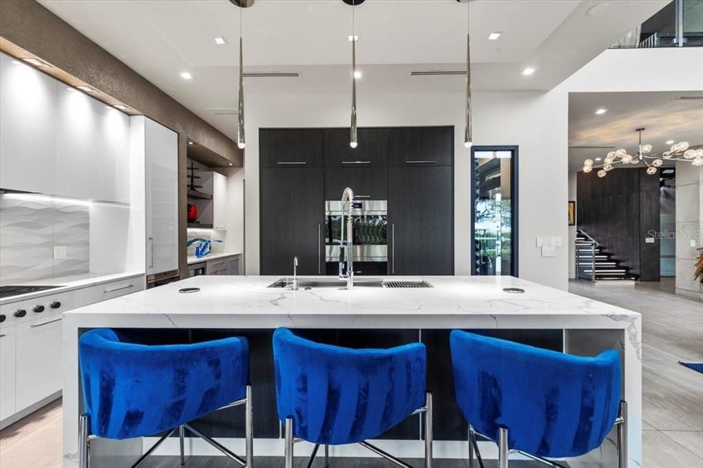 En Venta: $6,995,000 (6 camas, 6 baños, 7250 Pies cuadrados)