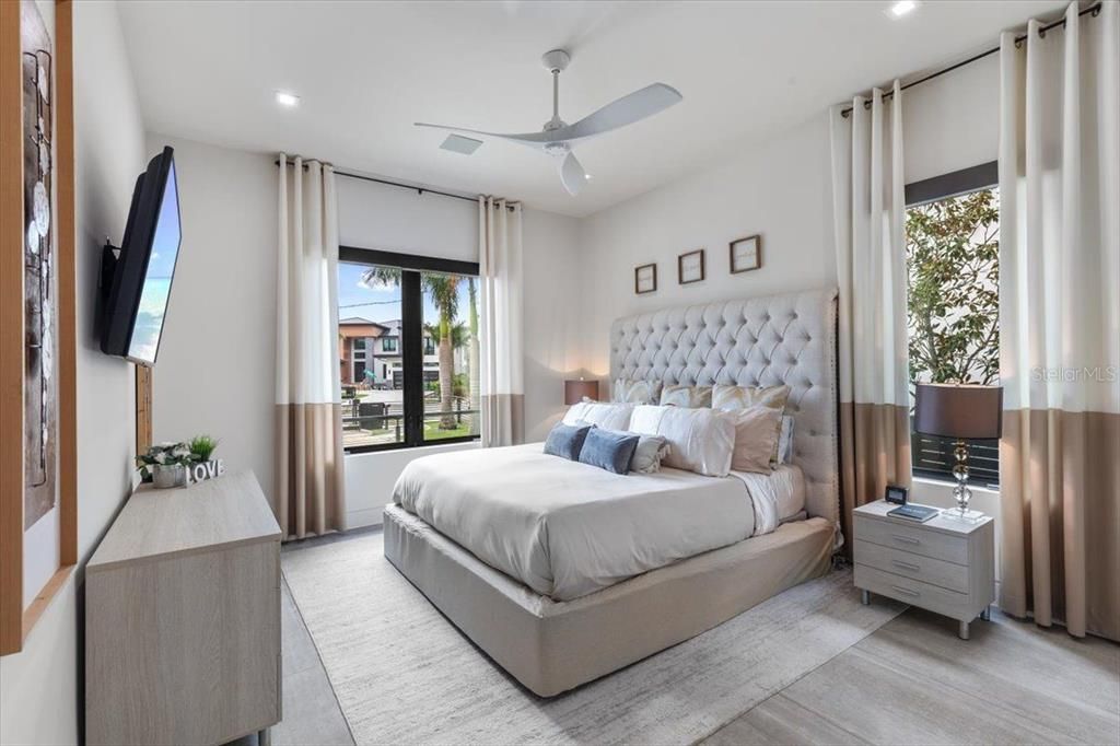 En Venta: $6,995,000 (6 camas, 6 baños, 7250 Pies cuadrados)