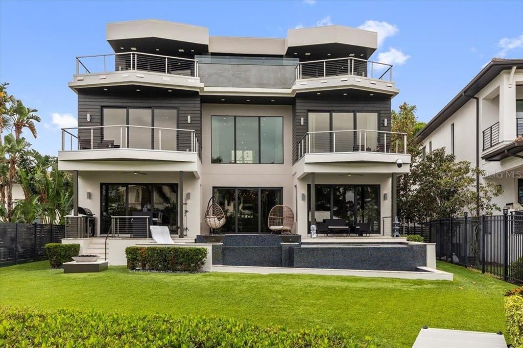 En Venta: $6,995,000 (6 camas, 6 baños, 7250 Pies cuadrados)