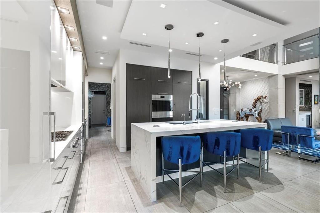 En Venta: $6,995,000 (6 camas, 6 baños, 7250 Pies cuadrados)