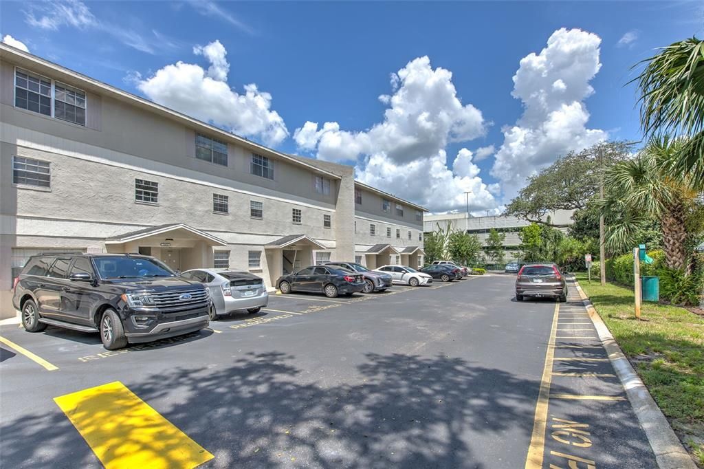 For Sale: $158,000 (2 beds, 2 baths, 1284 Square Feet)