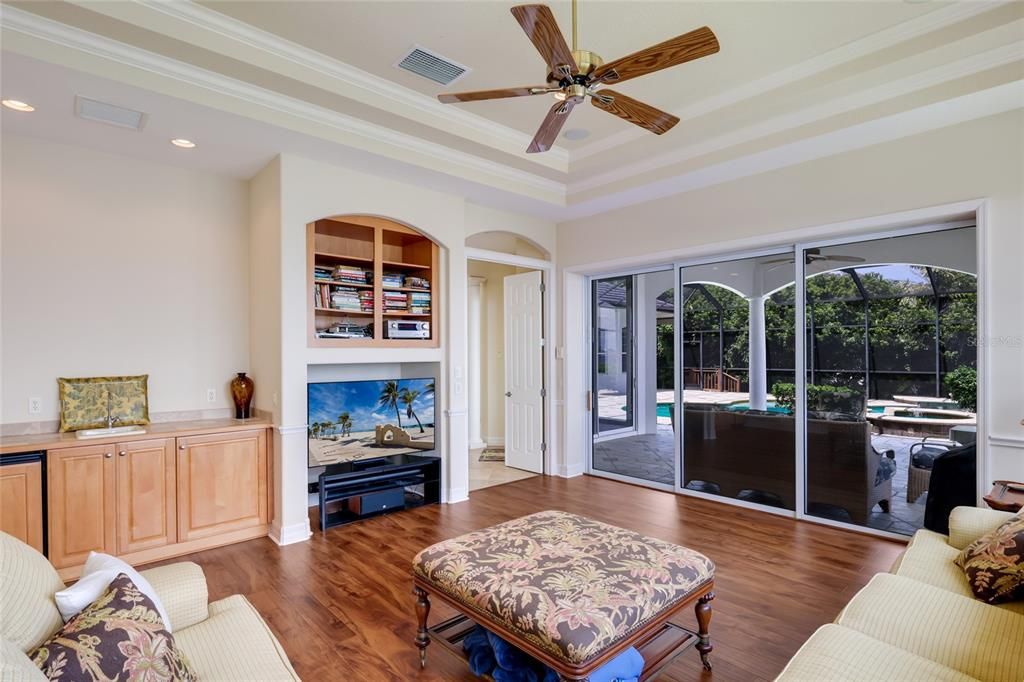 For Sale: $2,990,000 (3 beds, 3 baths, 3779 Square Feet)