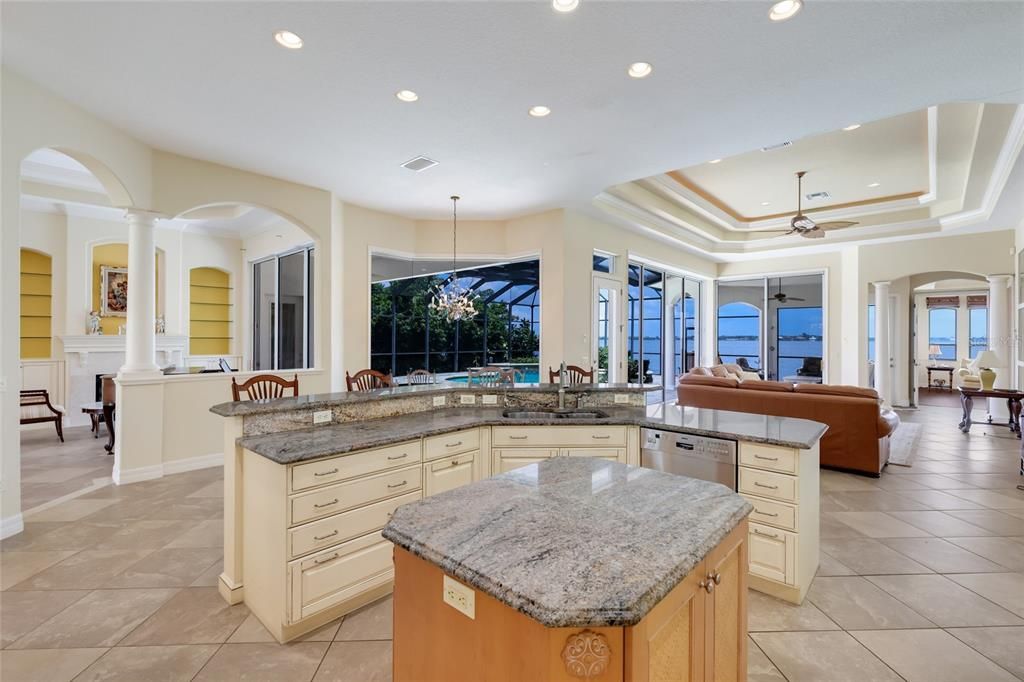 For Sale: $2,990,000 (3 beds, 3 baths, 3779 Square Feet)