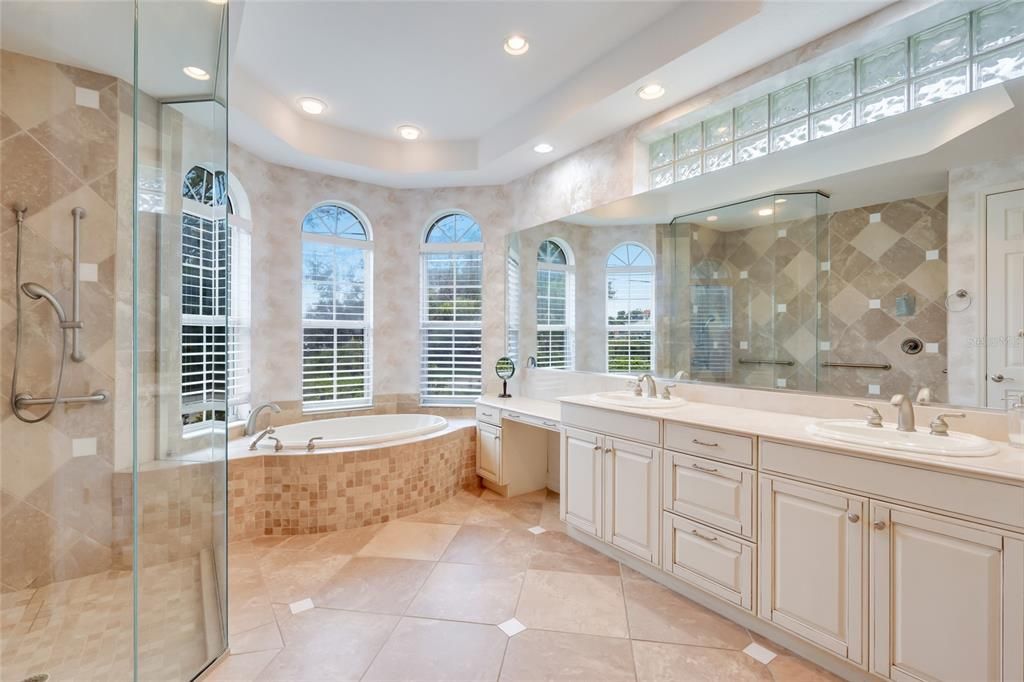 For Sale: $2,990,000 (3 beds, 3 baths, 3779 Square Feet)