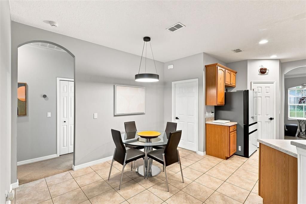 For Sale: $439,900 (4 beds, 3 baths, 2166 Square Feet)