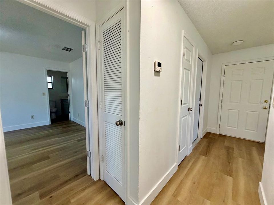 На продажу: $225,000 (2 спален, 2 ванн, 1138 Квадратных фут)