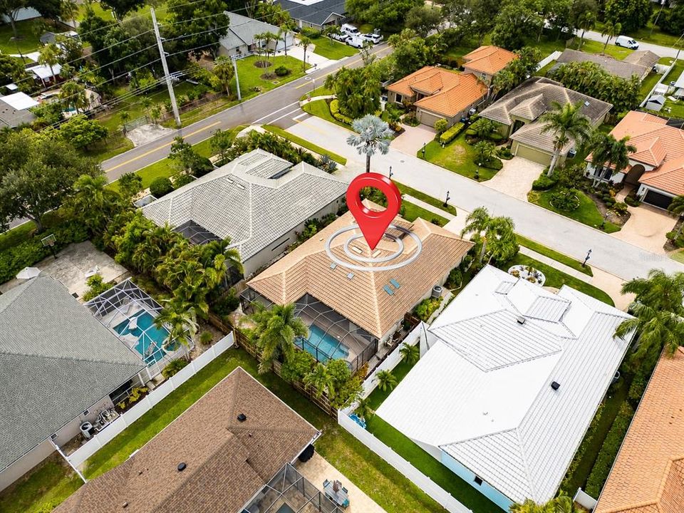 For Sale: $629,500 (2 beds, 2 baths, 2095 Square Feet)