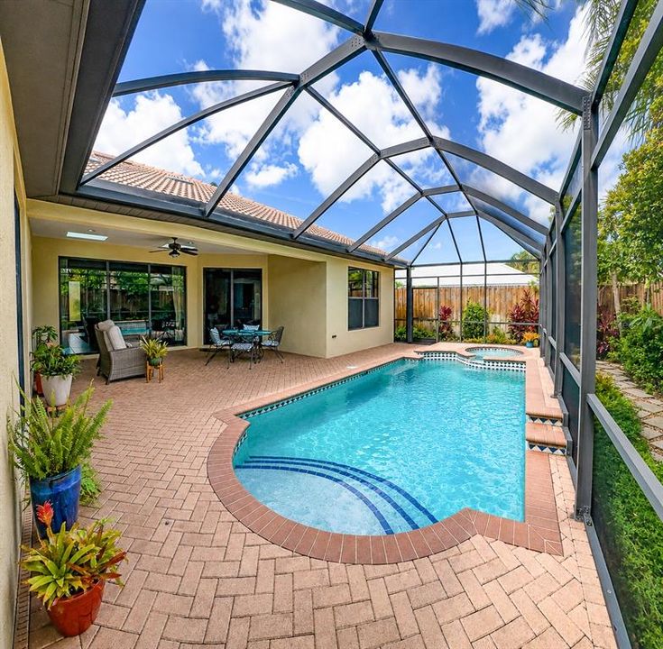For Sale: $629,500 (2 beds, 2 baths, 2095 Square Feet)