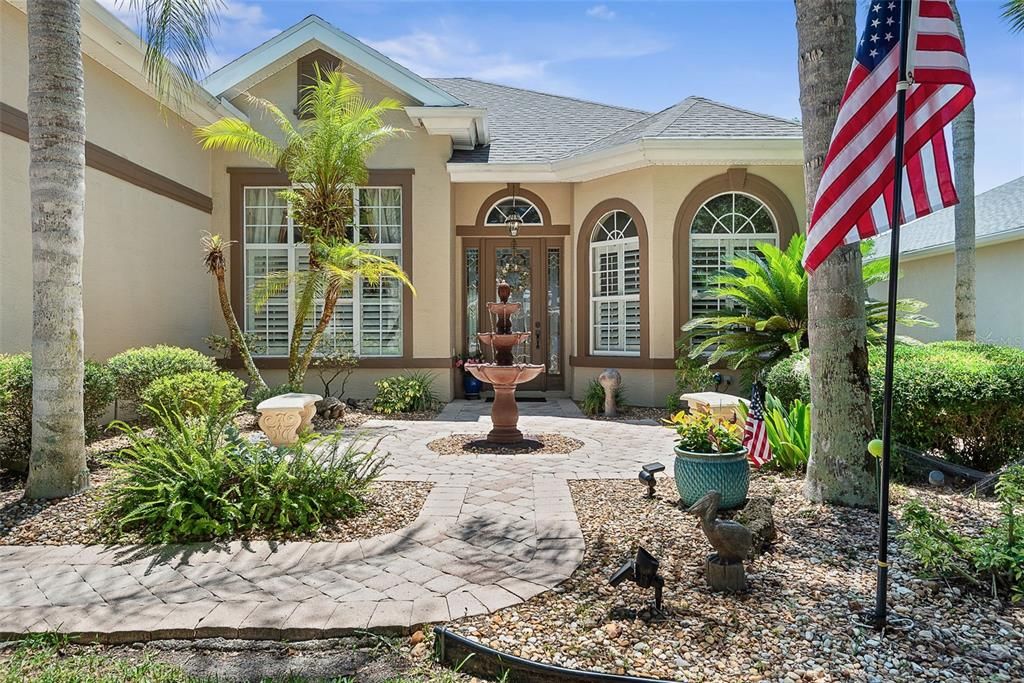 For Sale: $699,500 (5 beds, 3 baths, 2600 Square Feet)