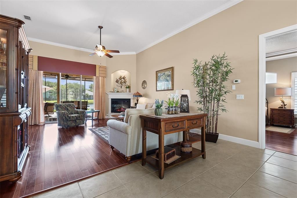For Sale: $699,500 (5 beds, 3 baths, 2600 Square Feet)