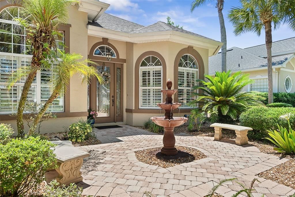For Sale: $699,500 (5 beds, 3 baths, 2600 Square Feet)