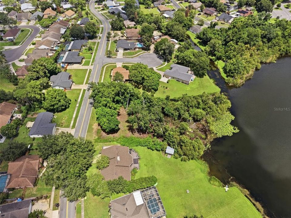 待售: $164,900 (0.91 acres)