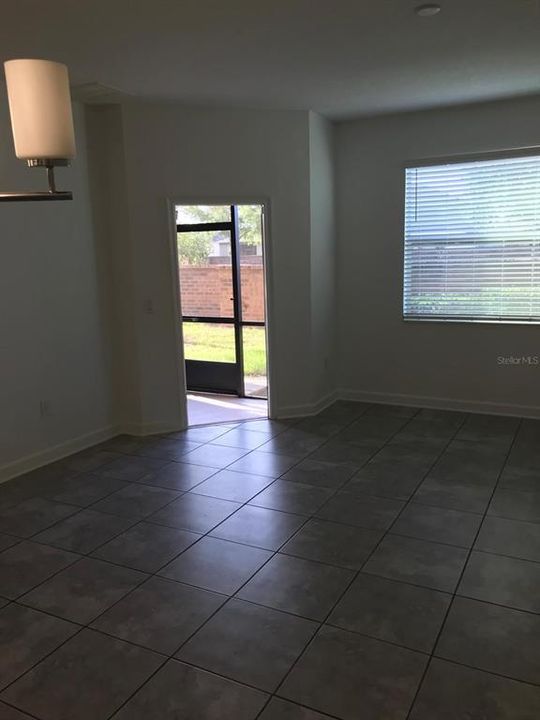 For Rent: $2,800 (4 beds, 3 baths, 2044 Square Feet)