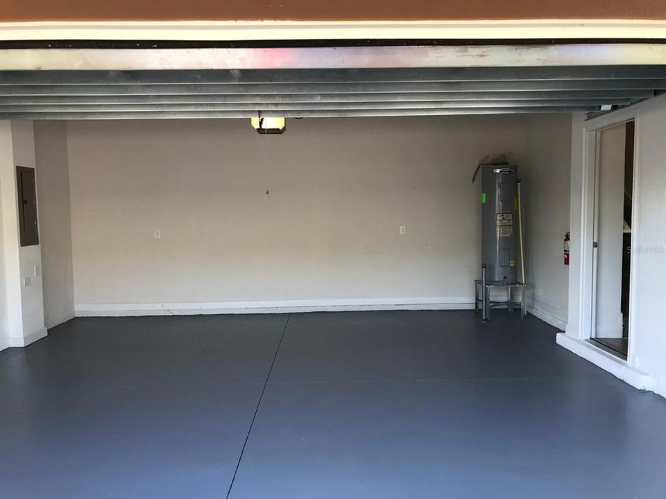 For Rent: $2,800 (4 beds, 3 baths, 2044 Square Feet)