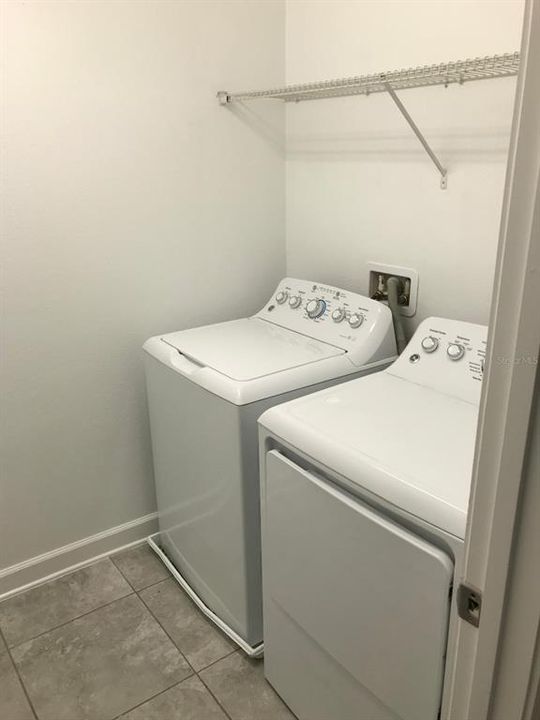 For Rent: $2,800 (4 beds, 3 baths, 2044 Square Feet)