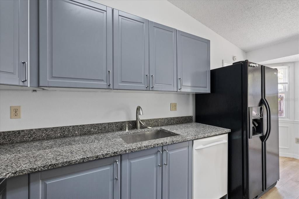 En Venta: $279,000 (3 camas, 2 baños, 1046 Pies cuadrados)
