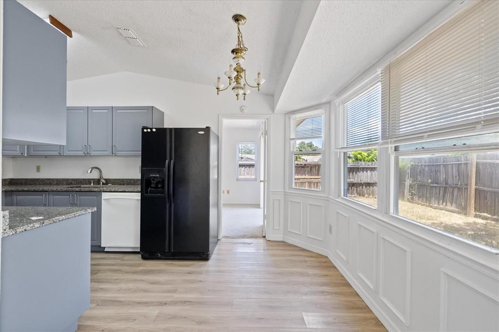 En Venta: $279,000 (3 camas, 2 baños, 1046 Pies cuadrados)