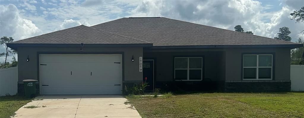 For Sale: $319,900 (3 beds, 2 baths, 1631 Square Feet)