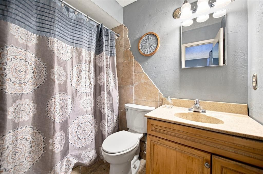 For Sale: $489,000 (3 beds, 2 baths, 2022 Square Feet)