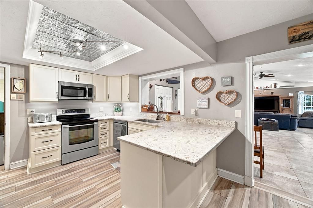 For Sale: $489,000 (3 beds, 2 baths, 2022 Square Feet)