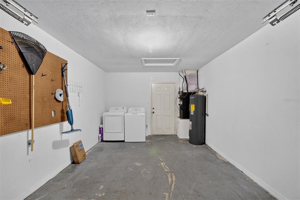 For Rent: $1,700 (3 beds, 2 baths, 1158 Square Feet)