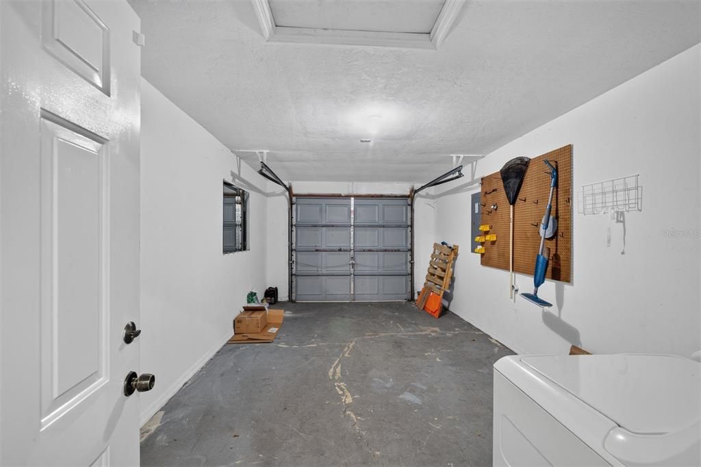 For Rent: $1,700 (3 beds, 2 baths, 1158 Square Feet)