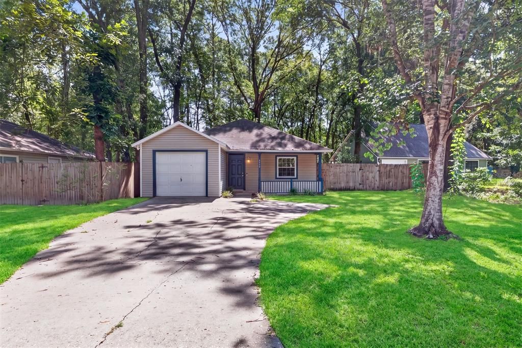For Rent: $1,700 (3 beds, 2 baths, 1158 Square Feet)