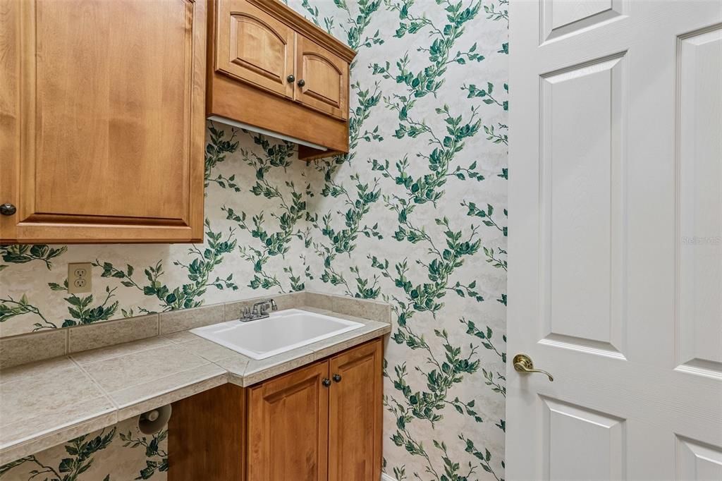 На продажу: $899,900 (4 спален, 4 ванн, 3931 Квадратных фут)