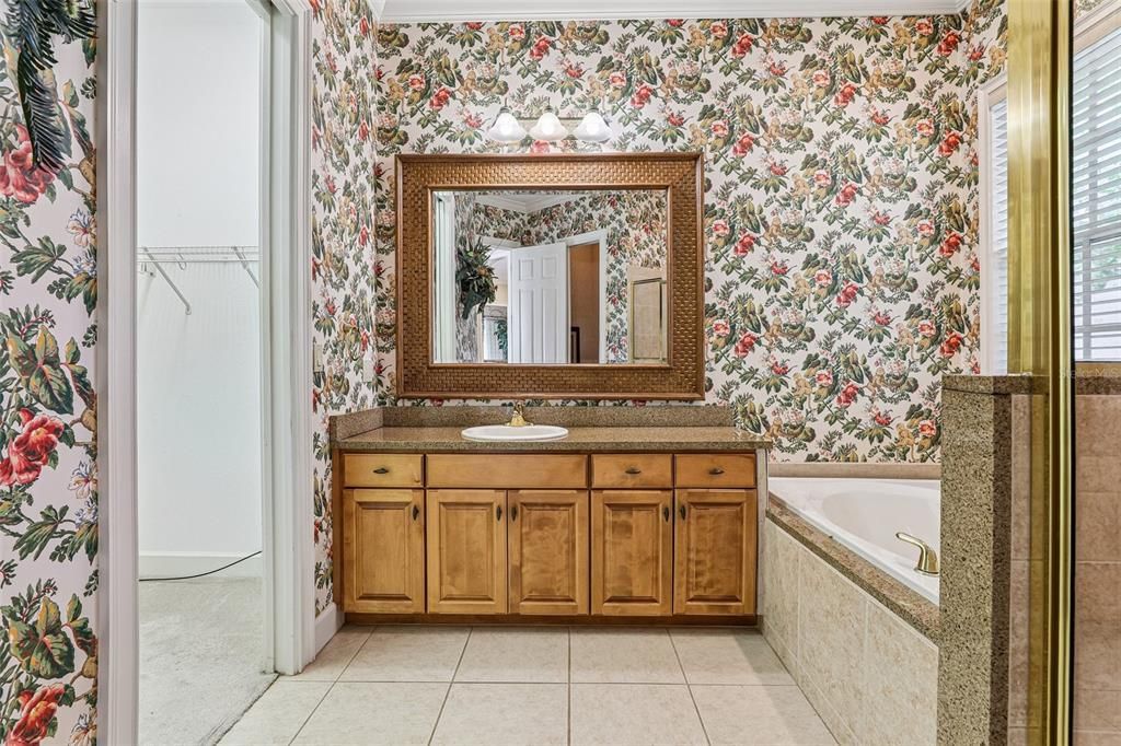 На продажу: $899,900 (4 спален, 4 ванн, 3931 Квадратных фут)