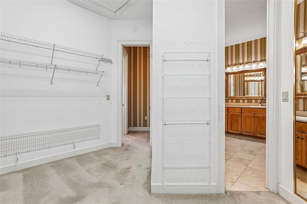 На продажу: $899,900 (4 спален, 4 ванн, 3931 Квадратных фут)