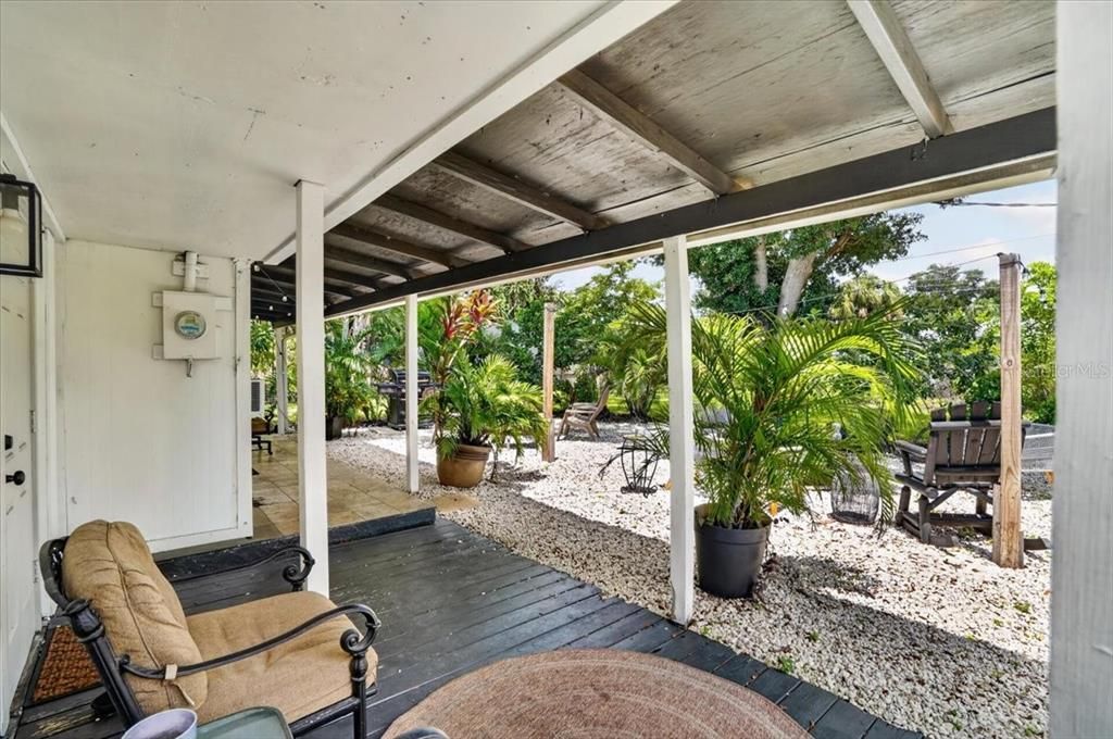 For Sale: $360,000 (4 beds, 2 baths, 1557 Square Feet)