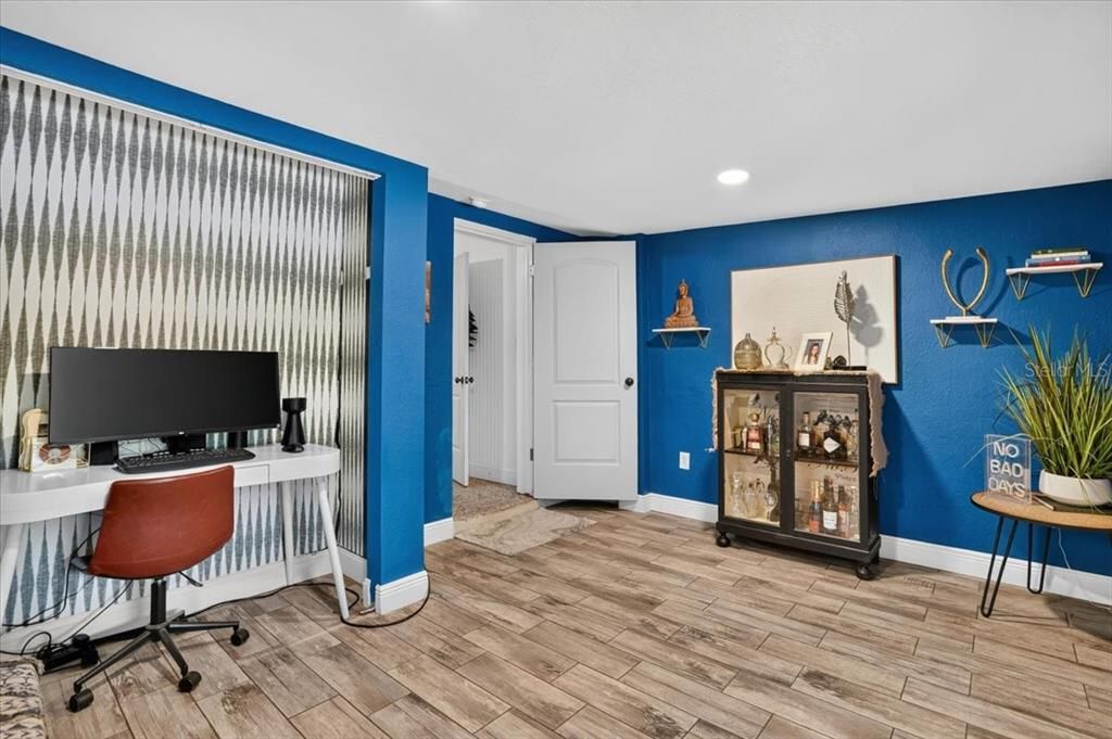 For Sale: $360,000 (4 beds, 2 baths, 1557 Square Feet)