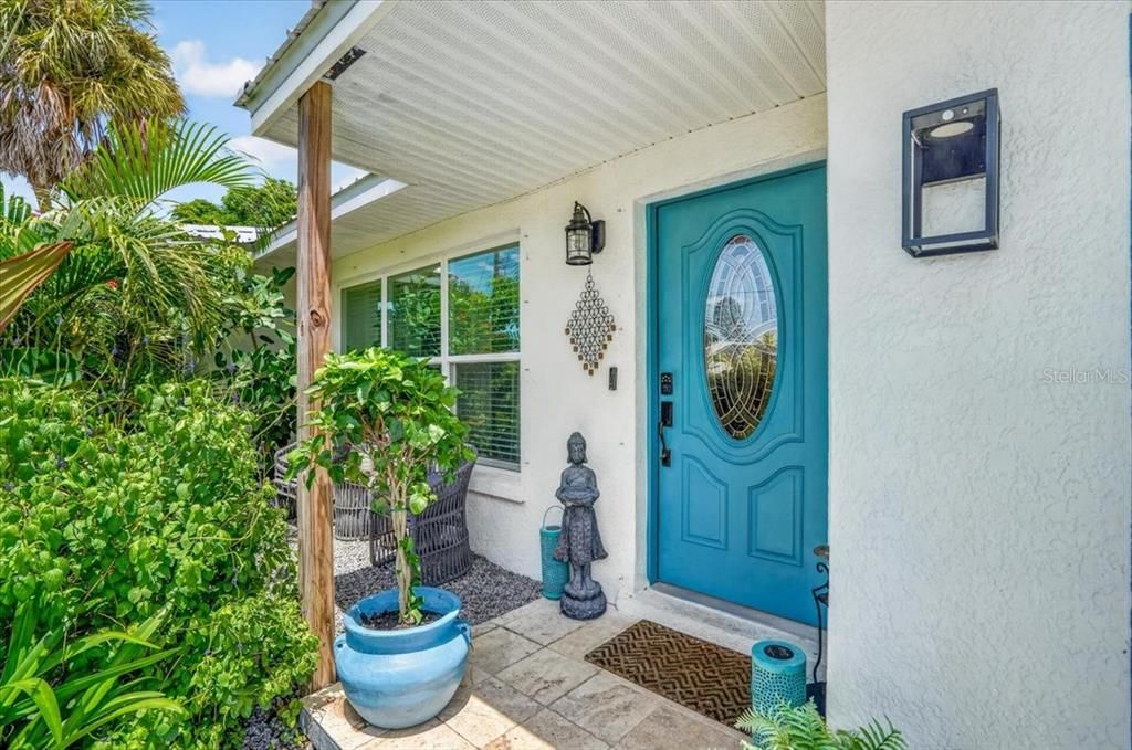 For Sale: $360,000 (4 beds, 2 baths, 1557 Square Feet)
