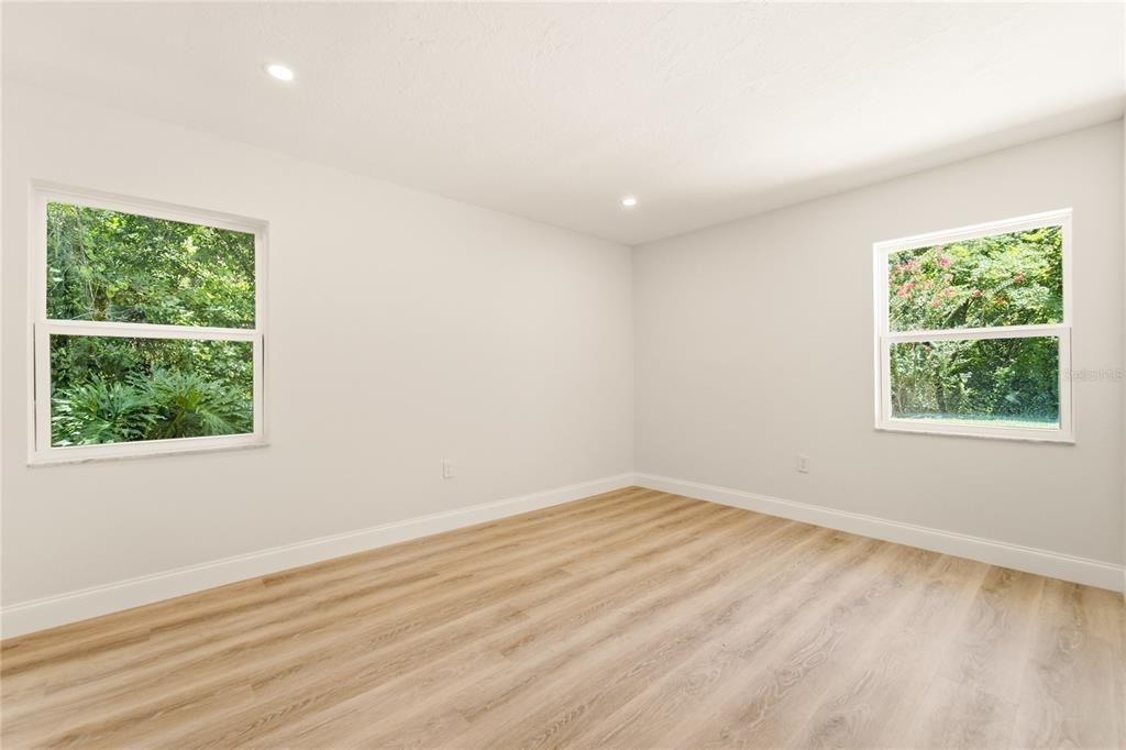For Sale: $798,911 (4 beds, 2 baths, 2300 Square Feet)