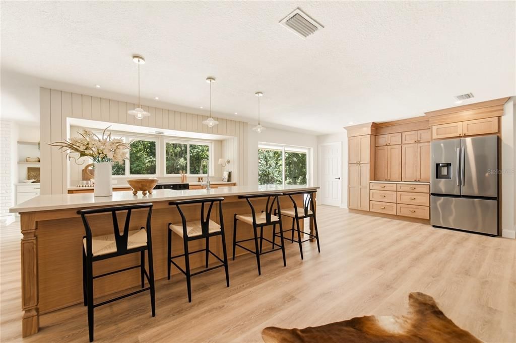 For Sale: $798,911 (4 beds, 2 baths, 2300 Square Feet)