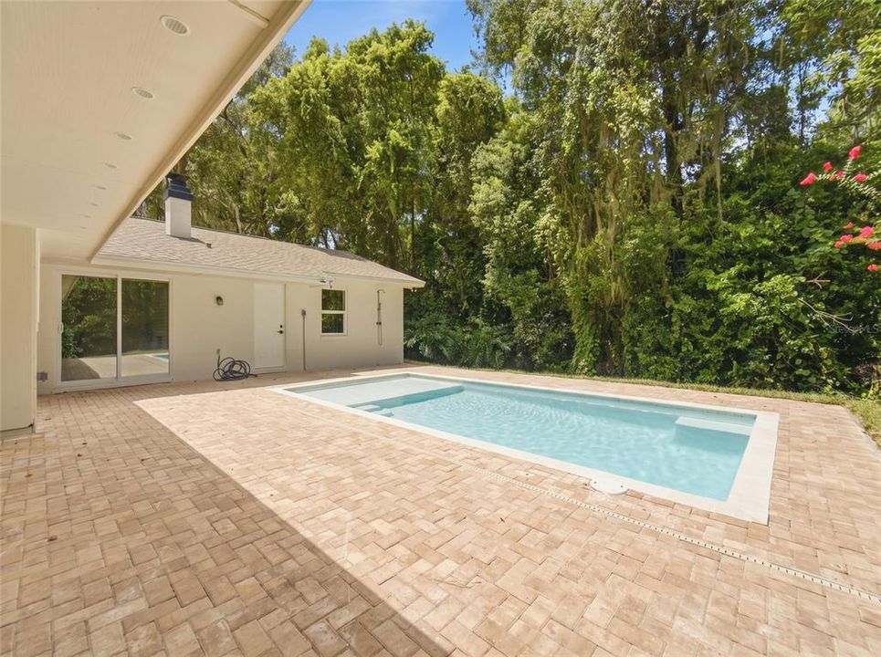 For Sale: $798,911 (4 beds, 2 baths, 2300 Square Feet)