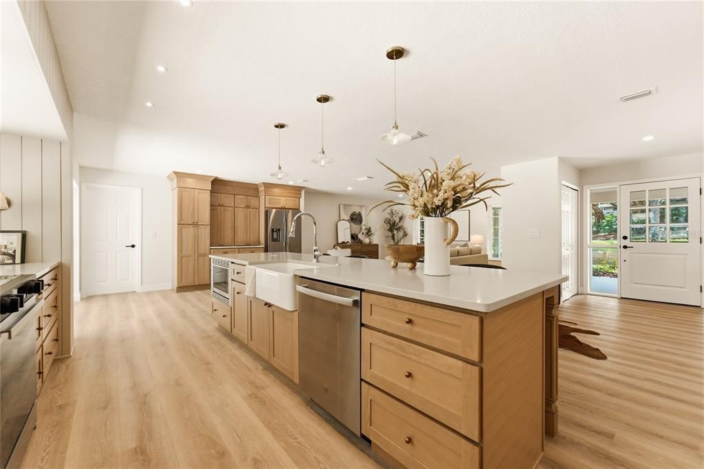 For Sale: $798,911 (4 beds, 2 baths, 2300 Square Feet)