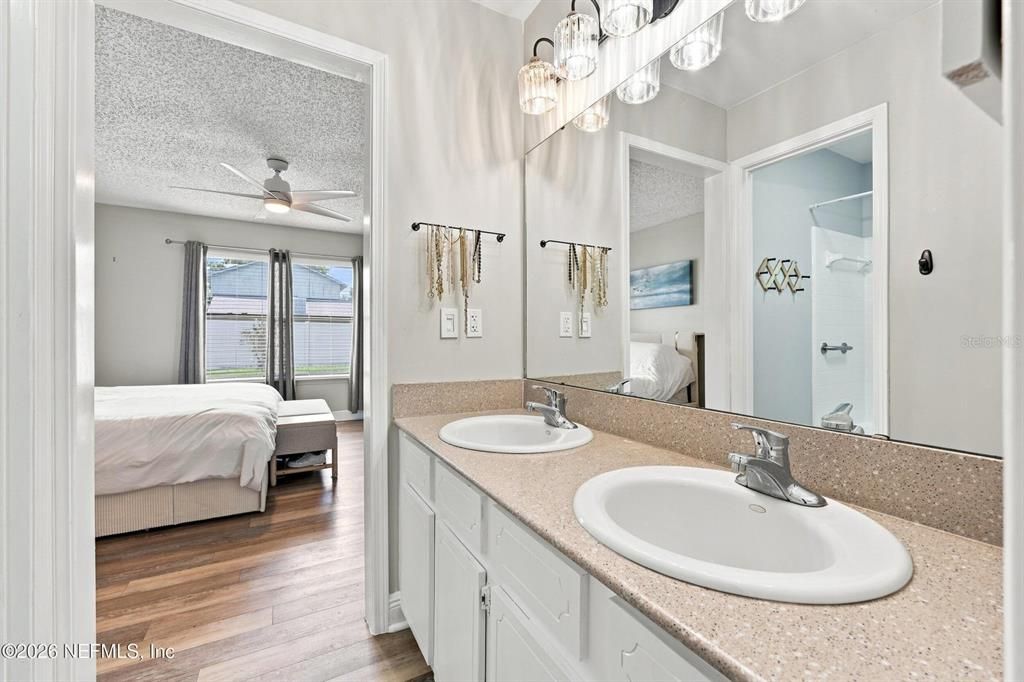 For Sale: $415,000 (3 beds, 2 baths, 1813 Square Feet)
