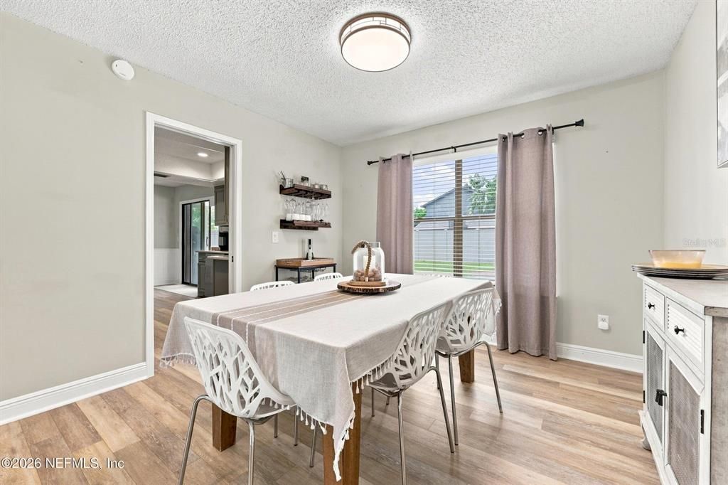 For Sale: $415,000 (3 beds, 2 baths, 1813 Square Feet)