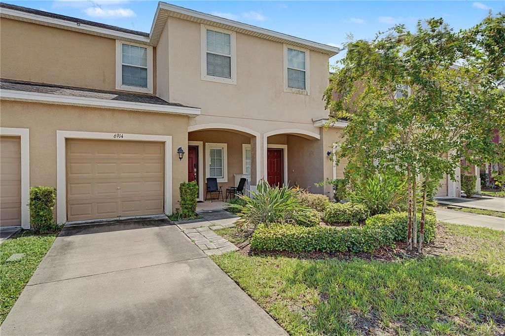 For Sale: $249,900 (3 beds, 2 baths, 1400 Square Feet)